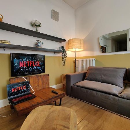 Elegante Trilocale A Milano Lägenhet Exteriör bild