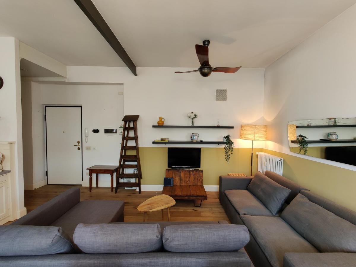 Elegante Trilocale A Milano Lägenhet Exteriör bild