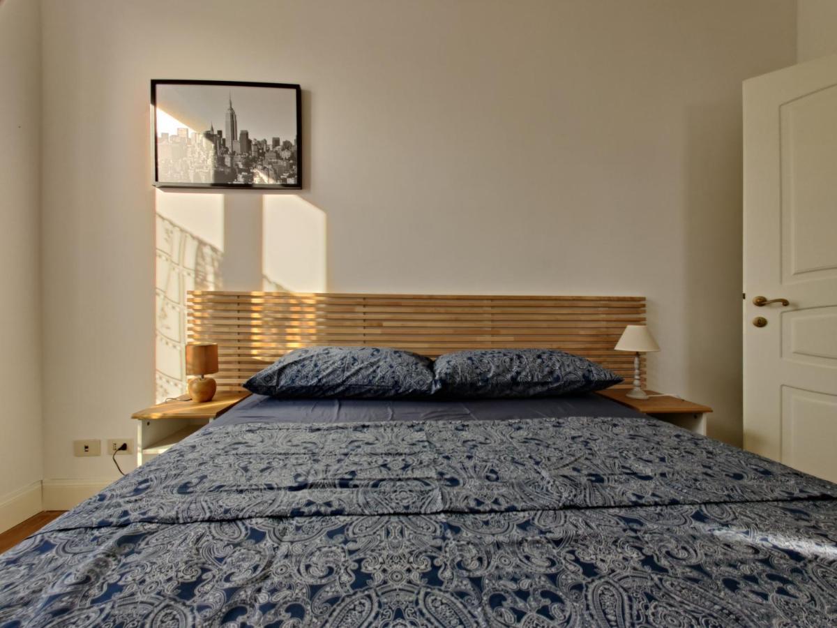 Elegante Trilocale A Milano Lägenhet Exteriör bild