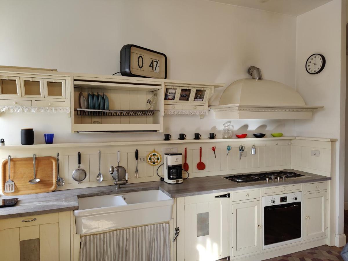 Elegante Trilocale A Milano Lägenhet Exteriör bild